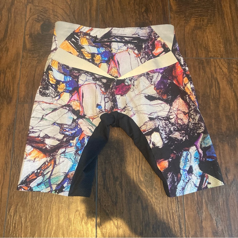 Shorts - Picture 3 of 12